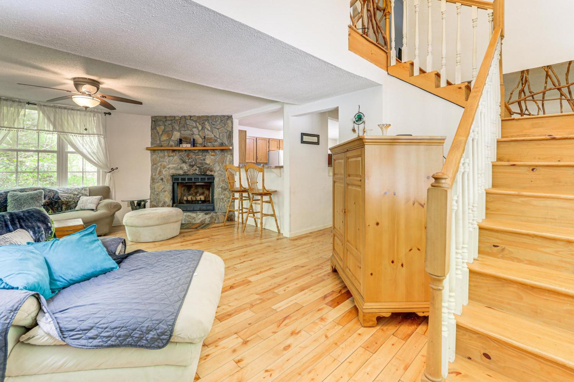 Bryson City Cottage With Hot Tub And Waterfall Views! Buitenkant foto