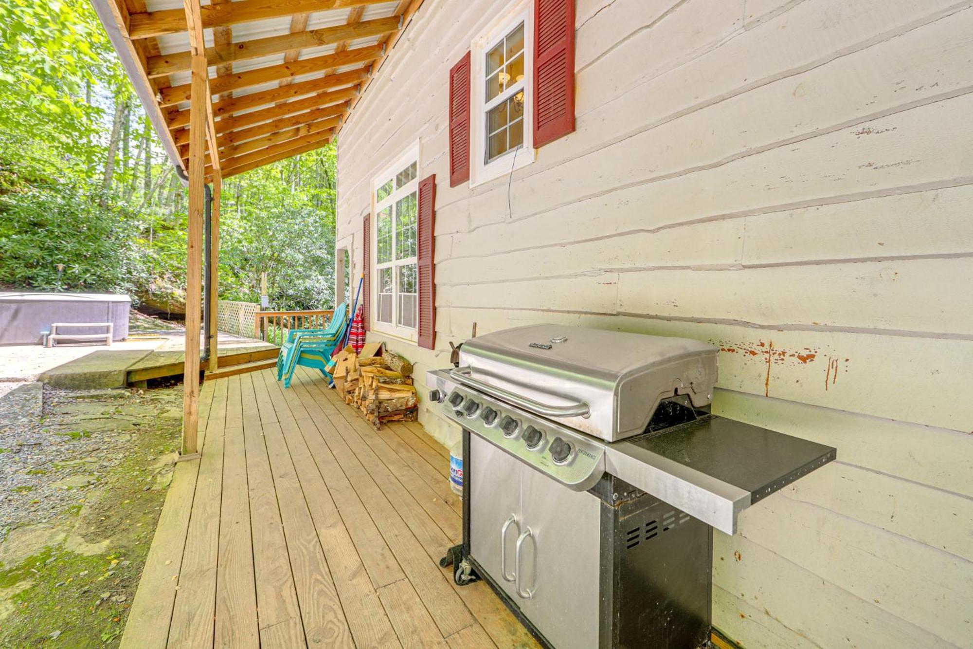 Bryson City Cottage With Hot Tub And Waterfall Views! Buitenkant foto