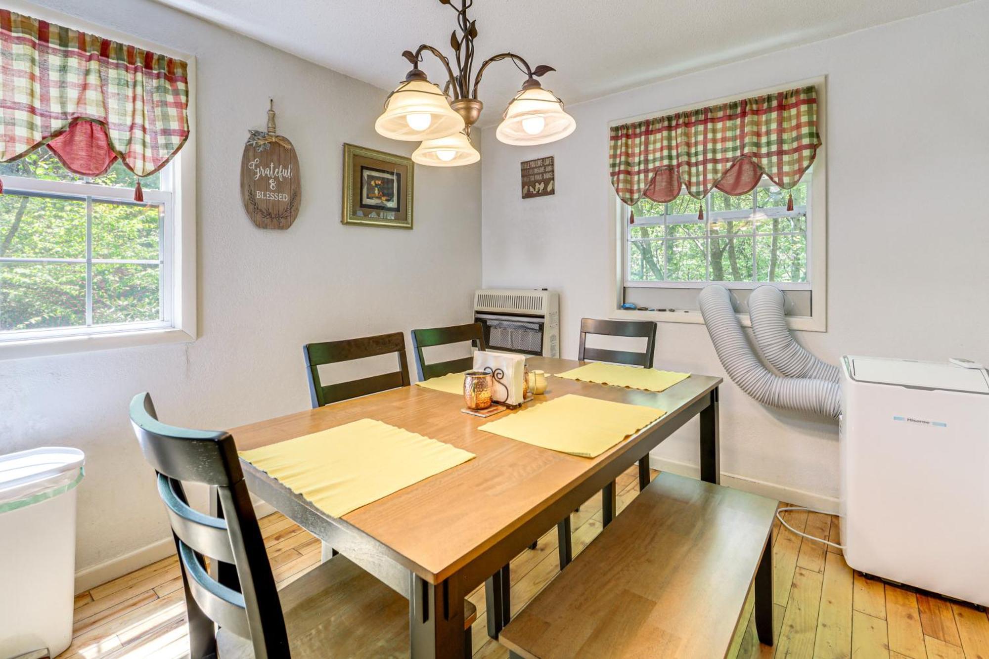 Bryson City Cottage With Hot Tub And Waterfall Views! Buitenkant foto